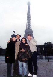 image/_eiffel_tower,_warmth_in_d.jpg, 7.8K