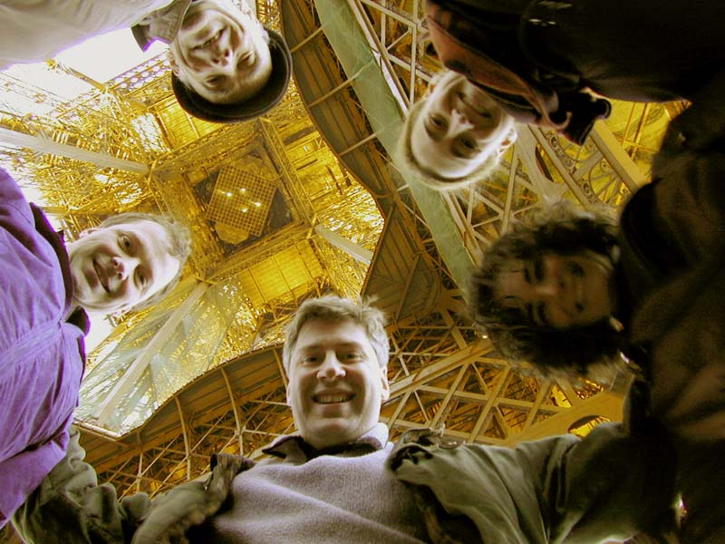 image/eiffel_tower,_looking_up.jpg, 91.7K