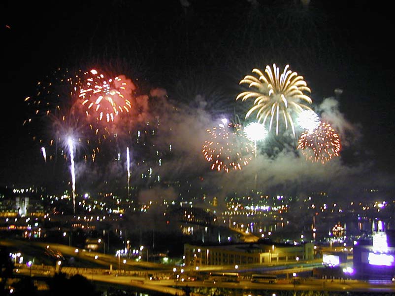 image/fireworks1.jpg, 68.6K